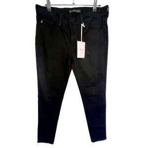 NWT KanCan Black Fitted Mid-Rise Casual Denim Skinny Jeans